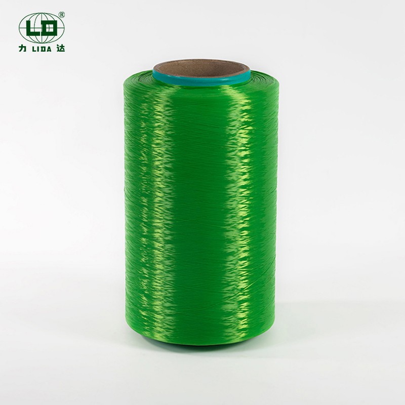 Hvad er egenskaberne og egenskaberne ved højstyrke og lav krympningsfarvet polyester filament (inklusive flammehæmmende filament)?