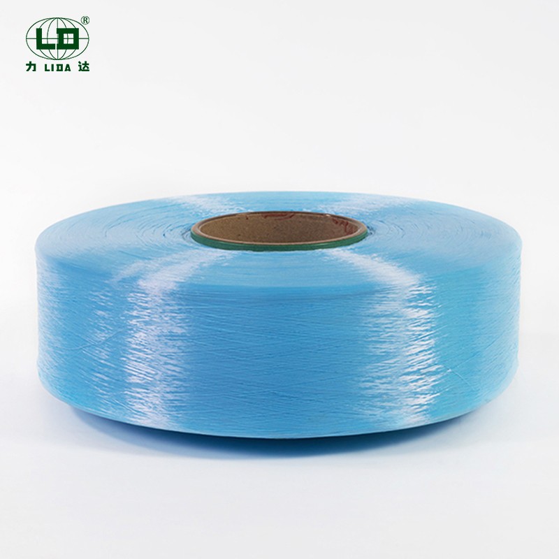 Hvad er kendetegnene ved Semi Dull Polyester Dope Dyed Filament Garn